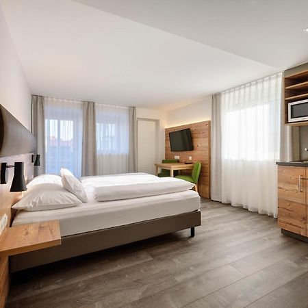 Aparthotel Rose エルヴァンゲン エクステリア 写真