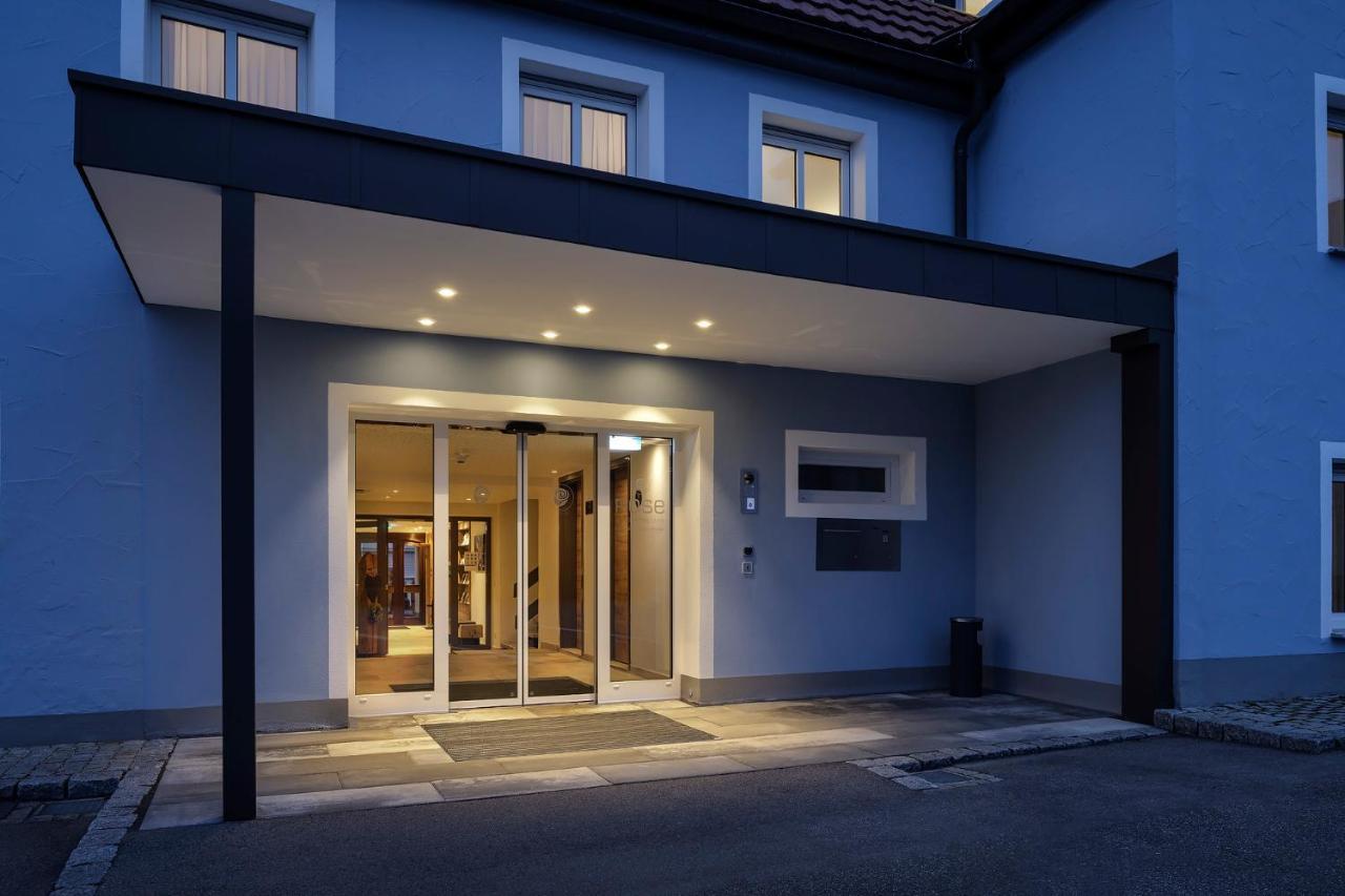 Aparthotel Rose エルヴァンゲン エクステリア 写真