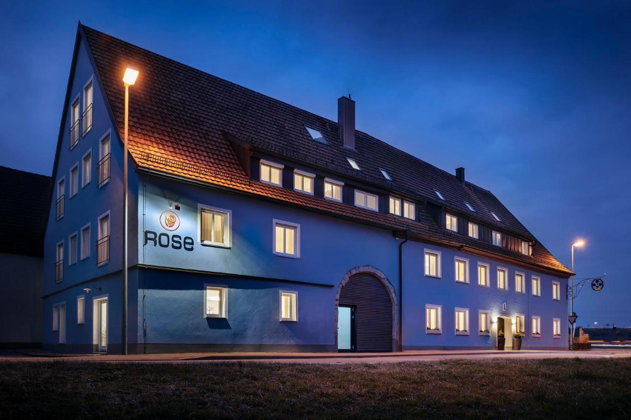 Aparthotel Rose エルヴァンゲン エクステリア 写真