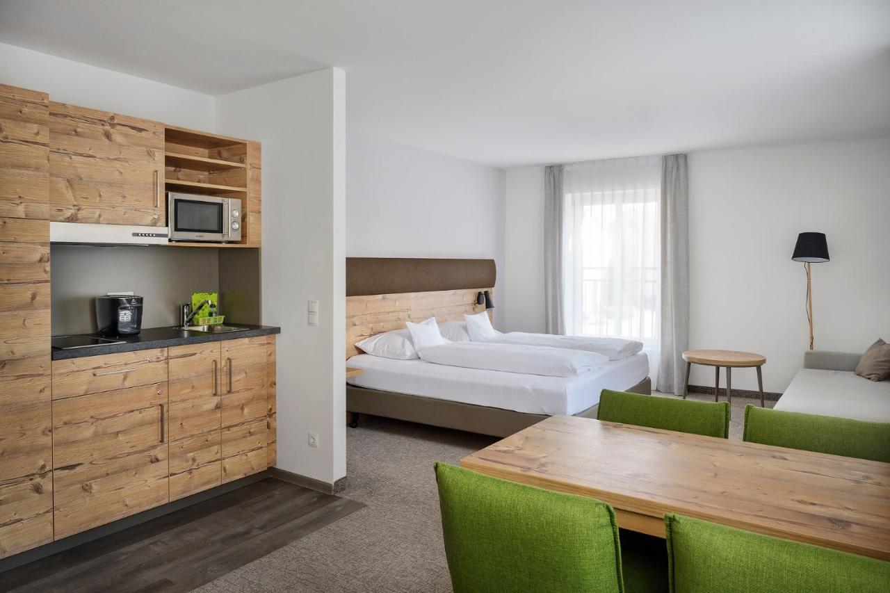 Aparthotel Rose エルヴァンゲン エクステリア 写真