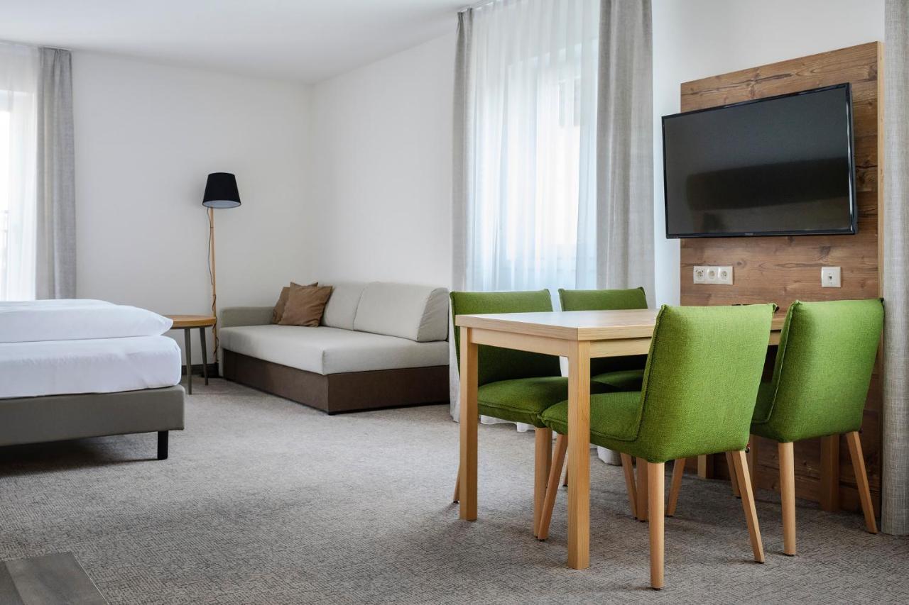 Aparthotel Rose エルヴァンゲン エクステリア 写真