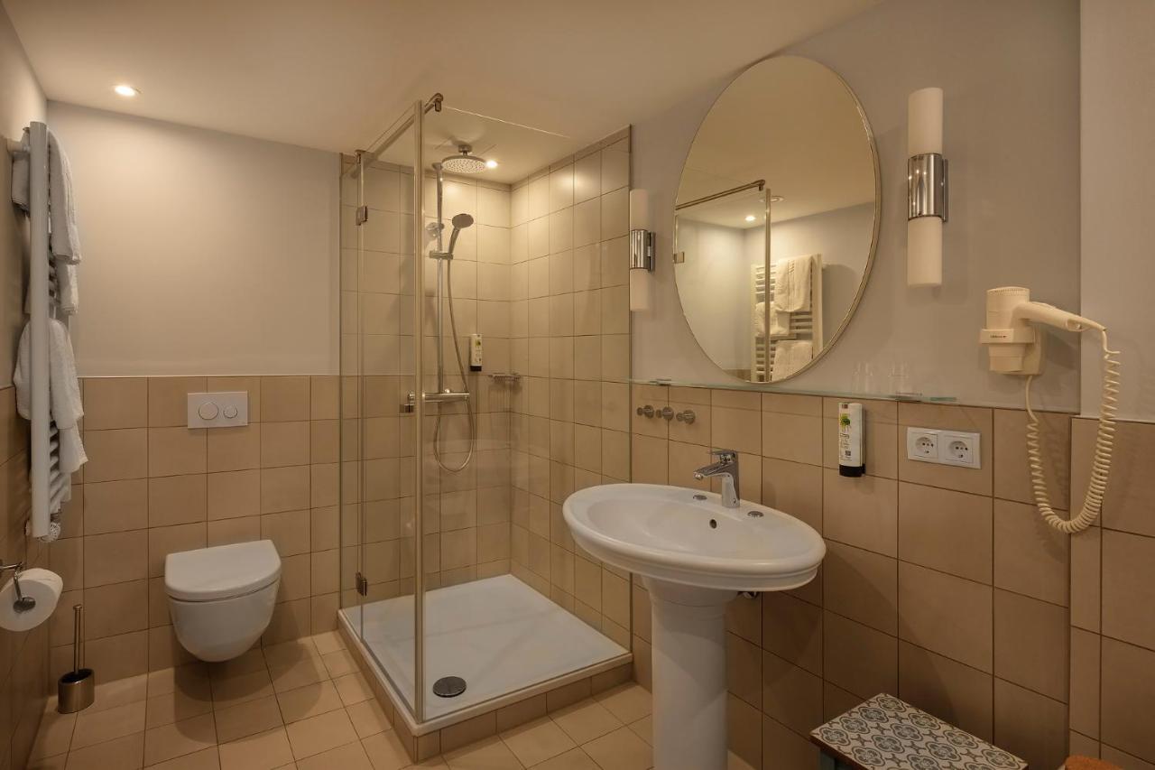 Aparthotel Rose エルヴァンゲン エクステリア 写真