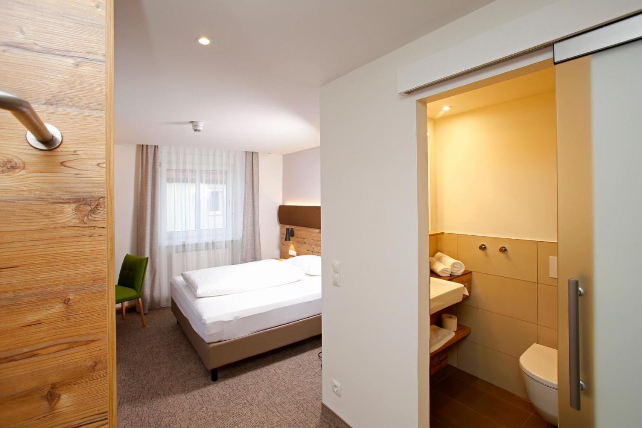 Aparthotel Rose エルヴァンゲン エクステリア 写真