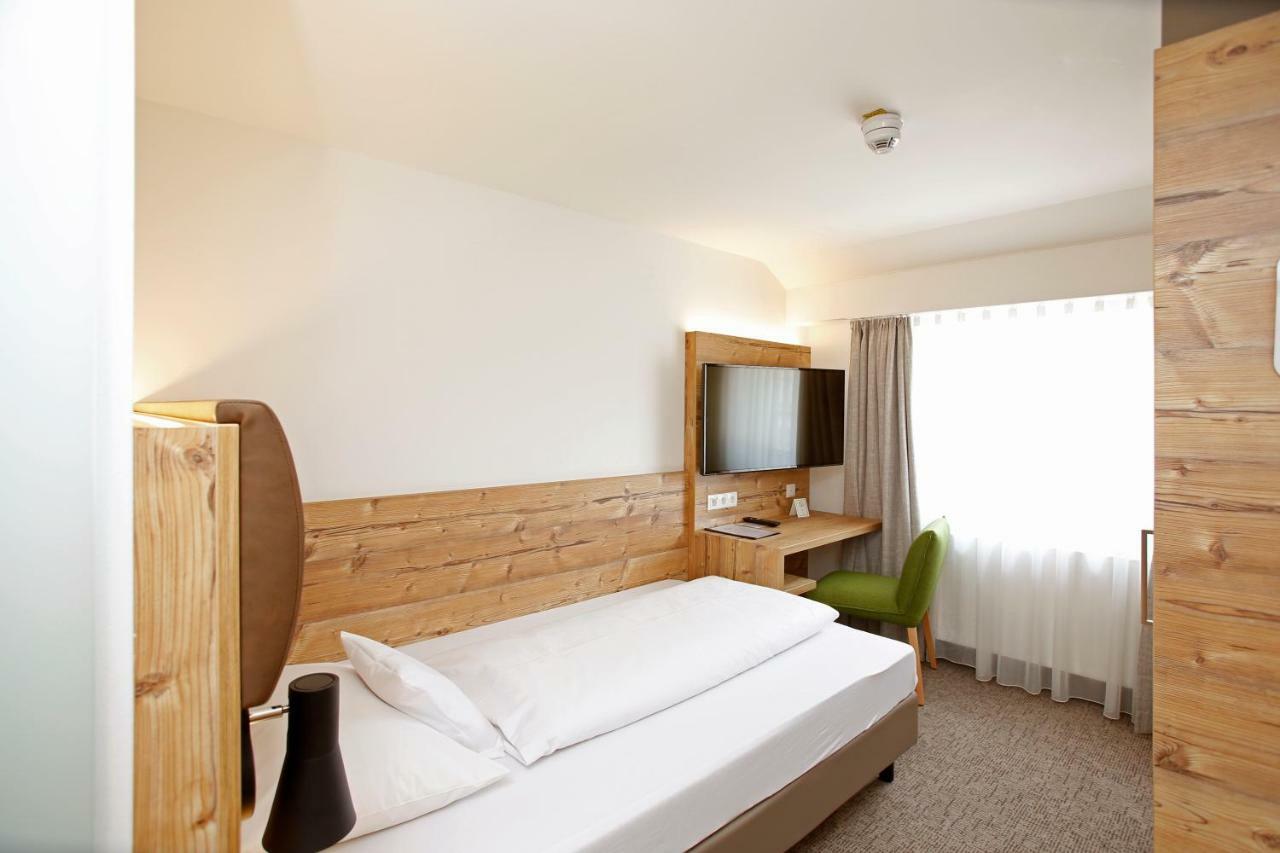 Aparthotel Rose エルヴァンゲン エクステリア 写真