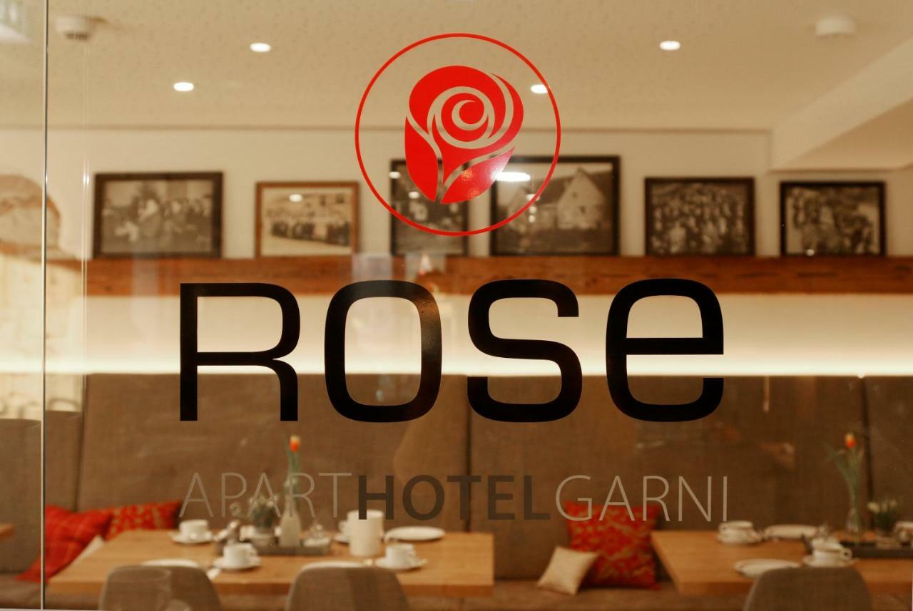 Aparthotel Rose エルヴァンゲン エクステリア 写真